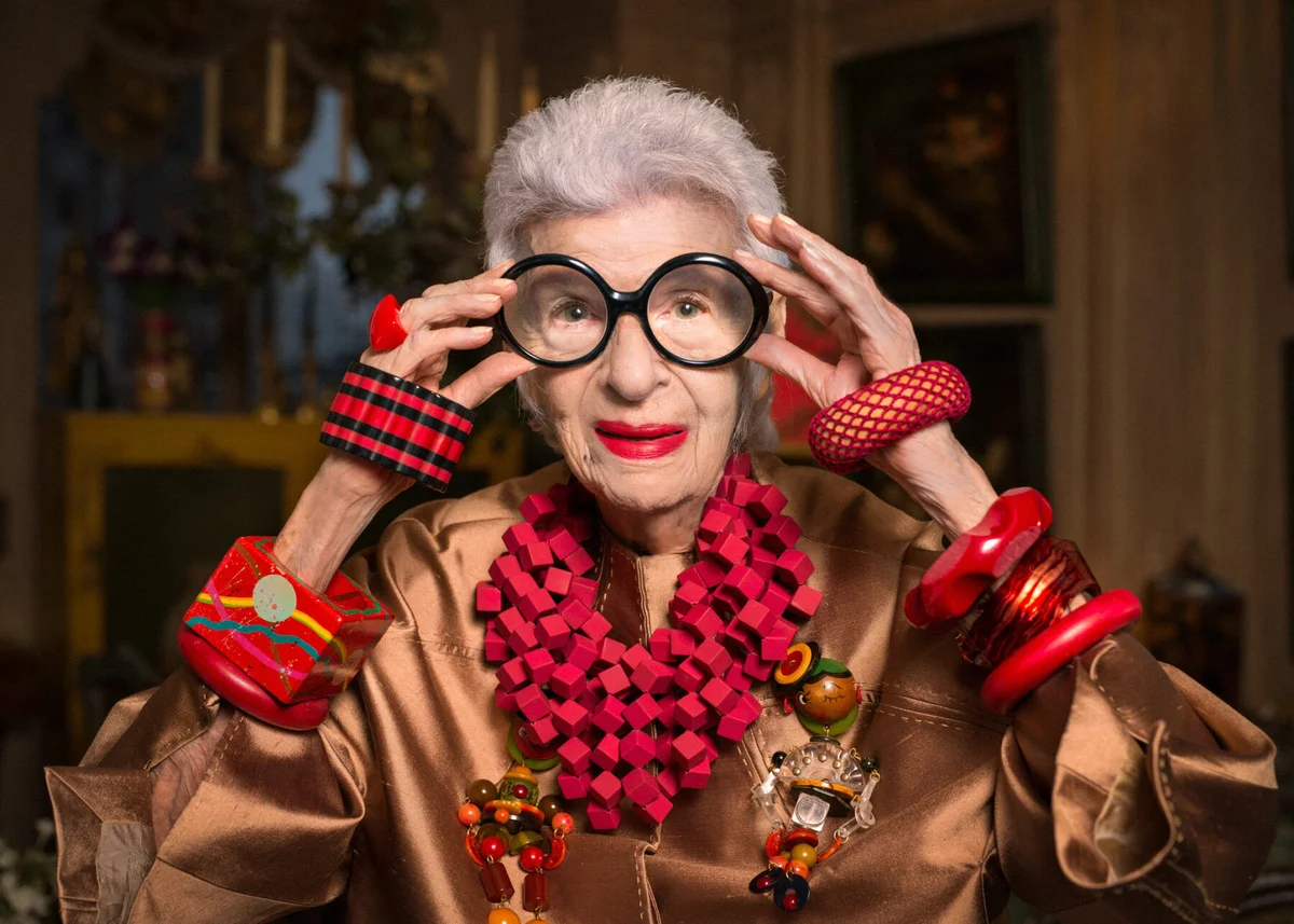 Bà Iris Apfel - người mẫu 100 tuổi