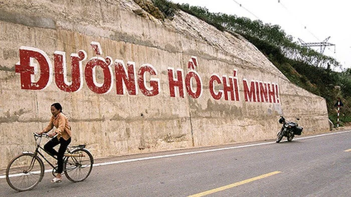 Cung đường Hồ Chí Minh