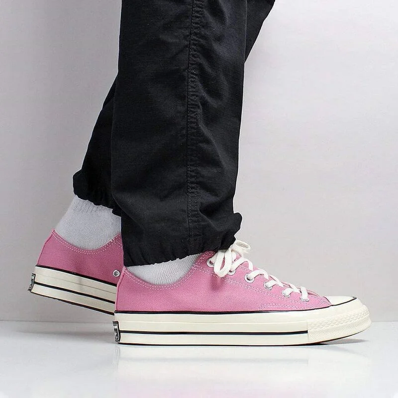 Các đôi sneaker của Converse ra đời đều mang tính ứng dụng cao và phù hợp với tất cả mọi người.