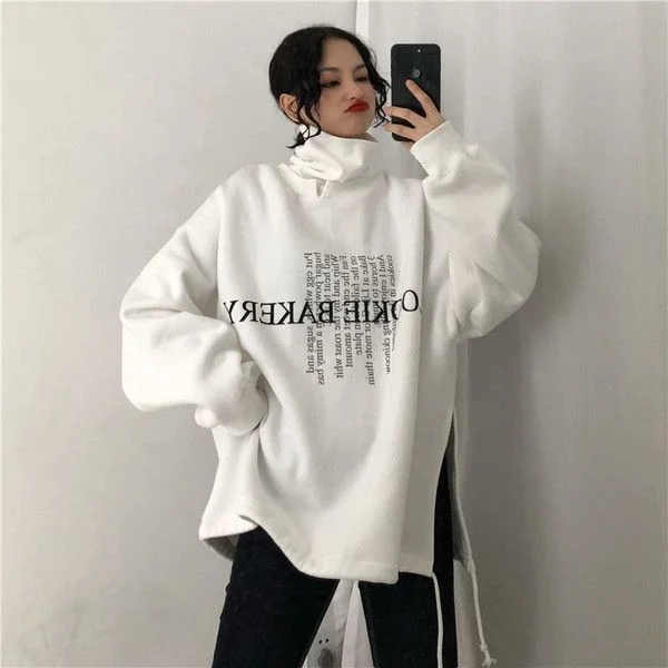 Siêu cute bên áo nỉ sweater xẻ tà