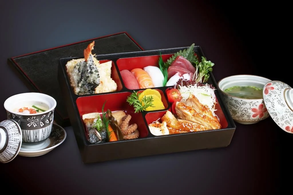 Hộp cơm Bento Nhật Bản