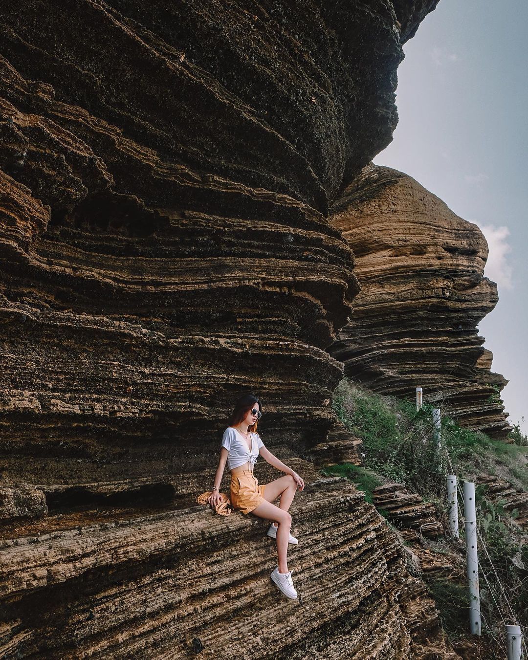 Lộ diện một vách núi hùng vĩ được ví như Grand Canyon của Việt Nam, nhìn từ góc độ nào cũng quá choáng ngợp - Ảnh 1.