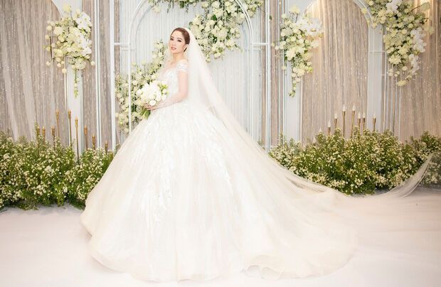7 đám cưới cổ tích của giới nhà giàu Việt-11