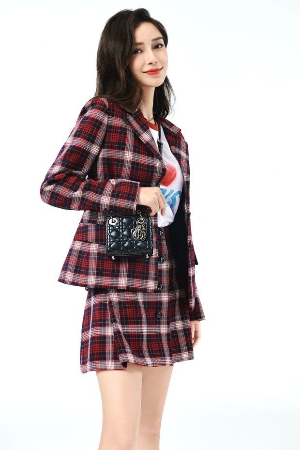 Hàng loạt các nàng thơ Dior “check-in” cùng Dior Micro Bag-7