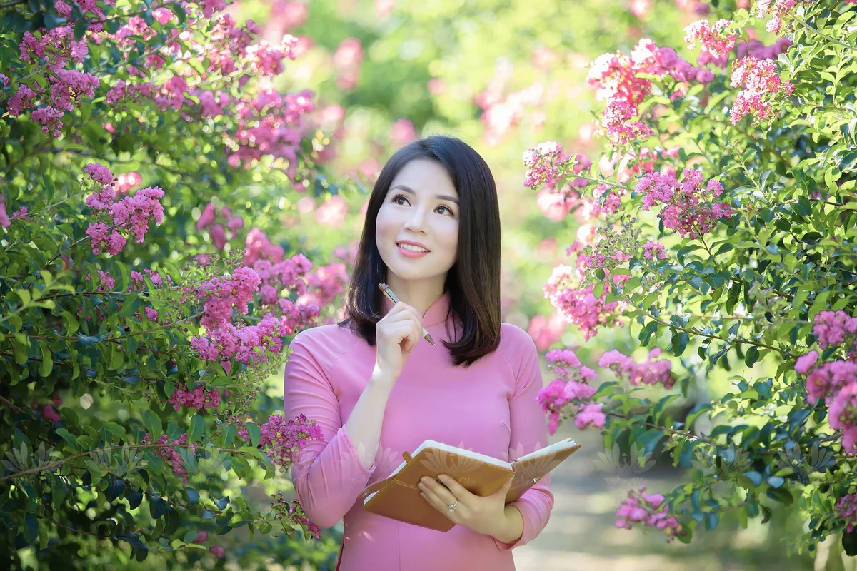 Mê mẩn đường hoa tường vi, đẹp tựa vườn thượng uyển ở trời Âu - 4