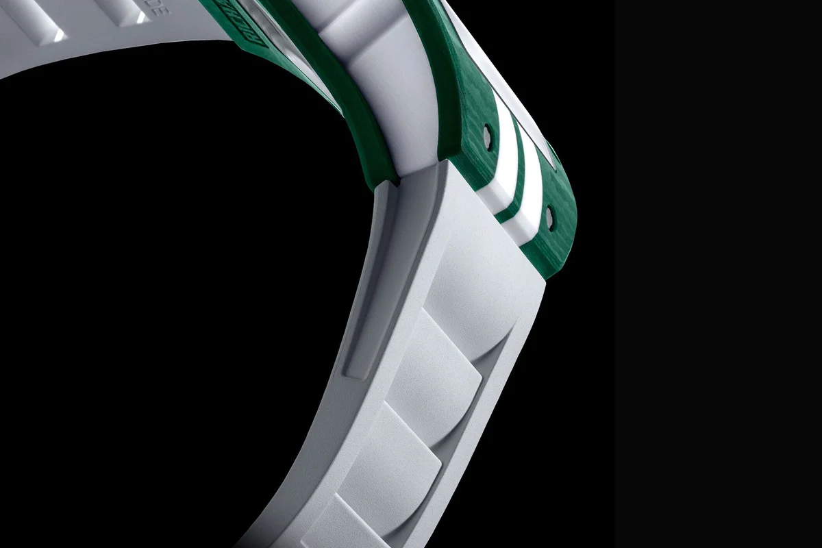 Richard Mille ra mắt mẫu đồng hồ giới hạn mới có giá 176.000USD-5