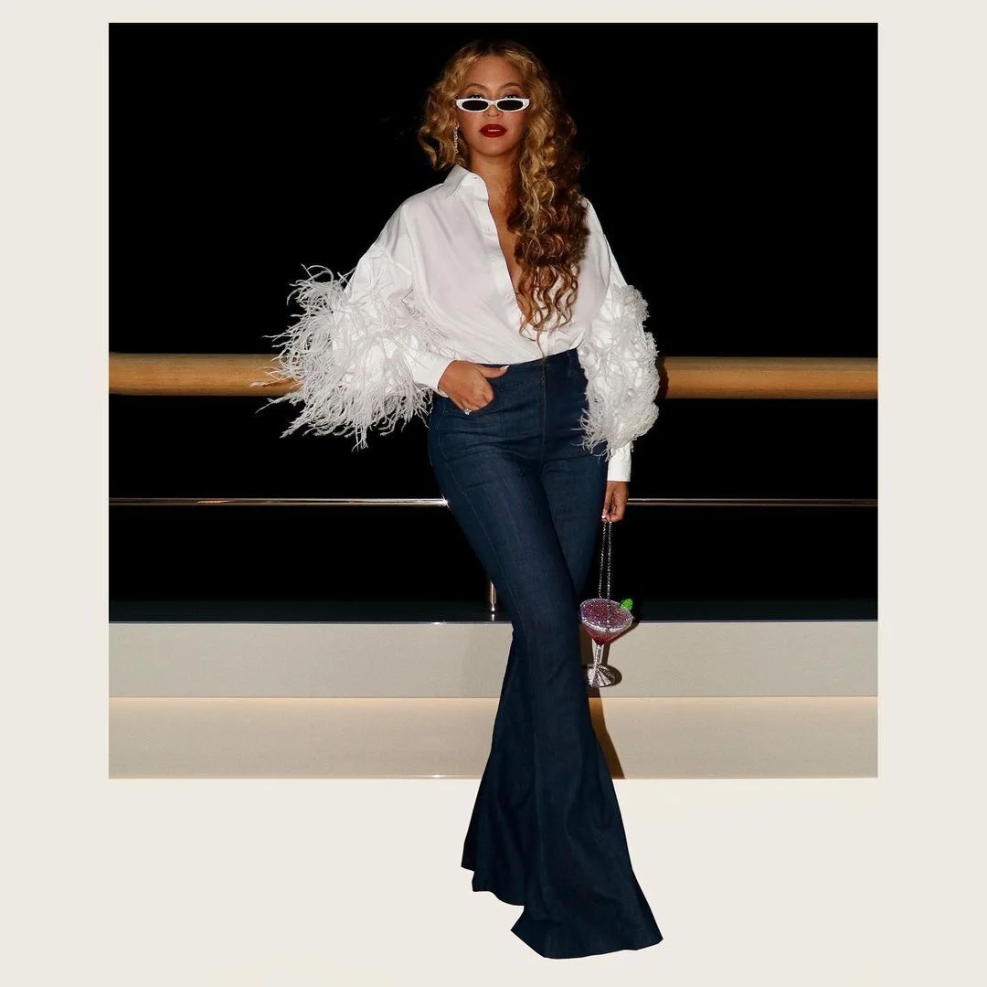 Beyoncé diện túi cocktail 6000 đô mừng sinh nhật tuổi 40