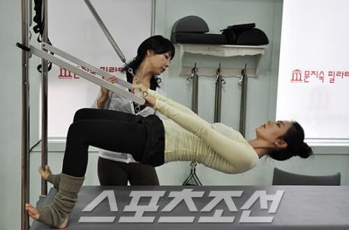 Bí quyết giữ dáng đẹp của “quốc bảo nhan sắc” Son Ye Jin-2