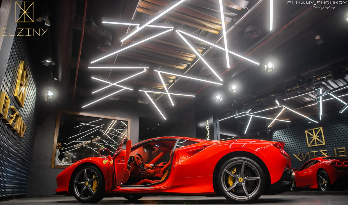 Chiêm ngưỡng siêu xe Ferrari F8 Tributo Modena Italy-9