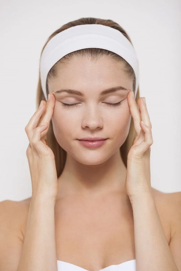 Face Yoga giúp trẻ hóa khuôn mặt cực hiệu quả tại nhà