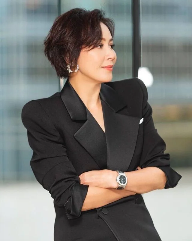 Bộ sưu tập kim cương và đồng hồ triệu đô của Lưu Gia Linh-8