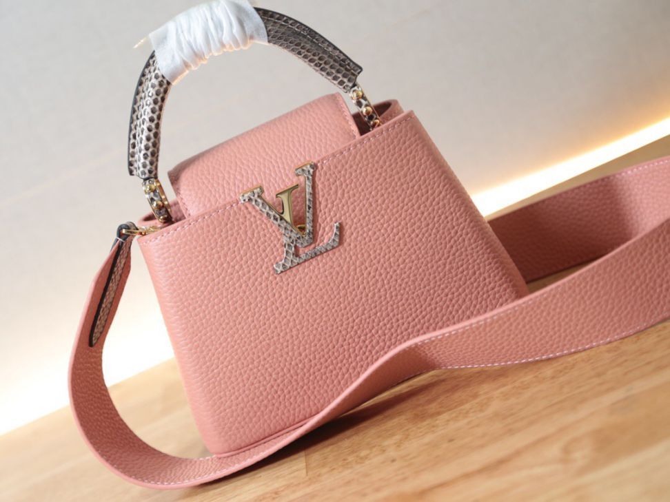 Tổng hợp những mẫu túi Louis Vuitton hồng cho quý cô ngọt ngào