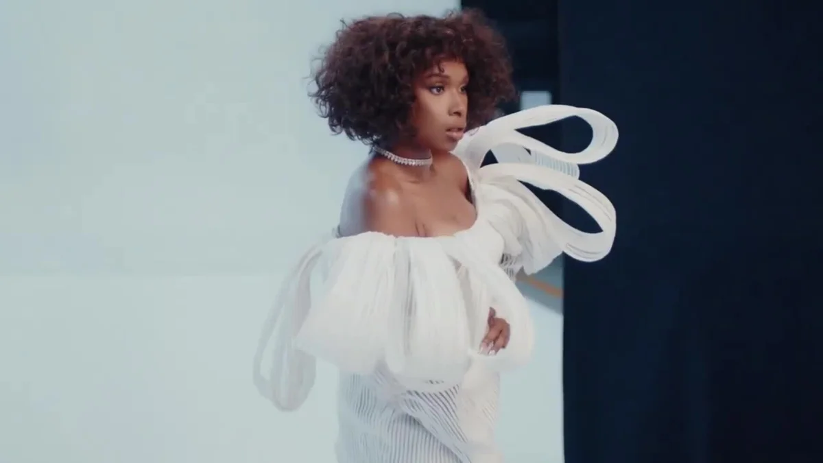 Jennifer Hudson diện trang phục của NTK Công Trí