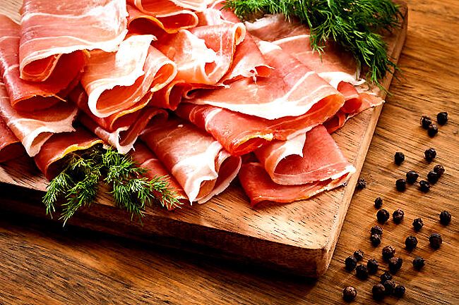 Dăm bông Parma ham danh tiếng và đắt tiền từ Italy - Ngôi sao