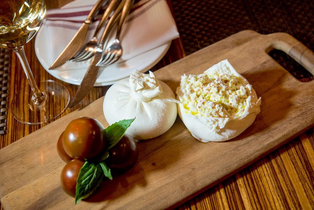 BURRATA - Nữ hoàng của các loại phô mai Ý • NỮ DOANH NHÂN - BusinessWoman Magazine