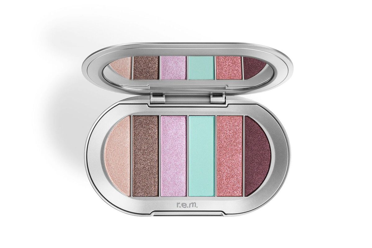 r.e.m beauty Ariana Grande