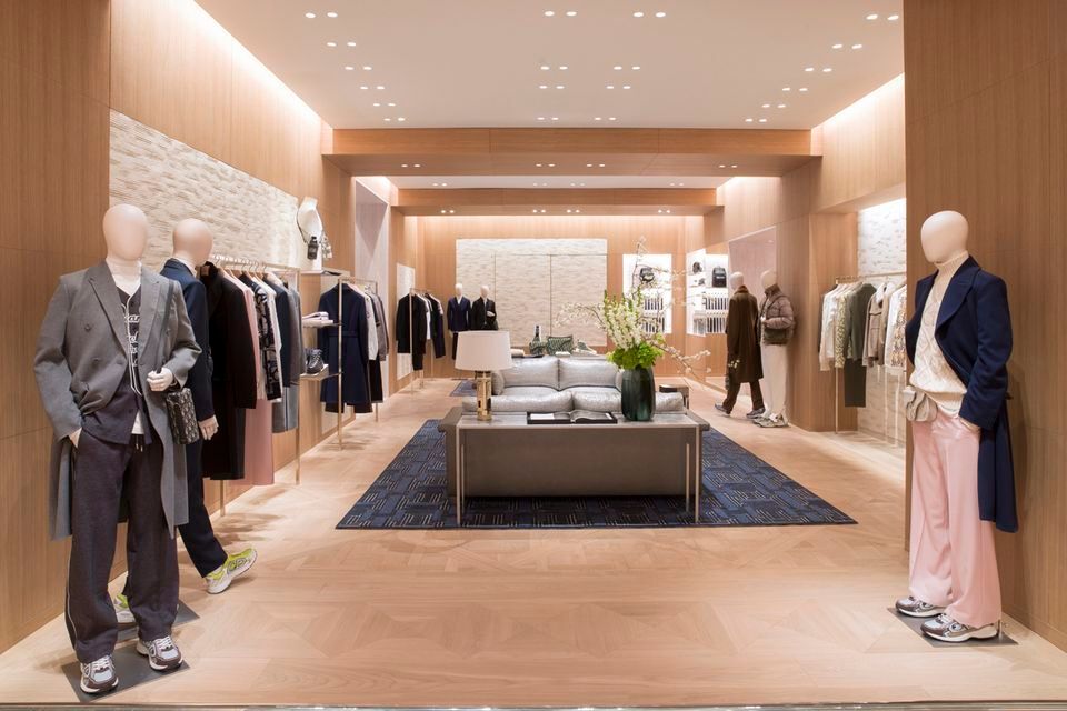 Dior 30 Montaigne Paris
