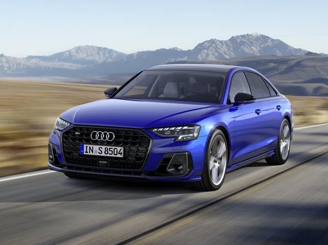 Hé lộ những hình ảnh đầu tiên của Audi S8 2022