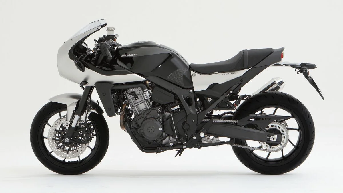 Cafe racer Honda Hawk 11 - 2022 chính thức bán ra giá 248 triệu đồng