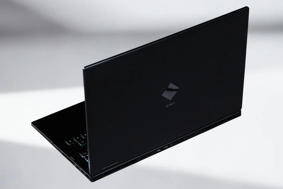 OMEN 16