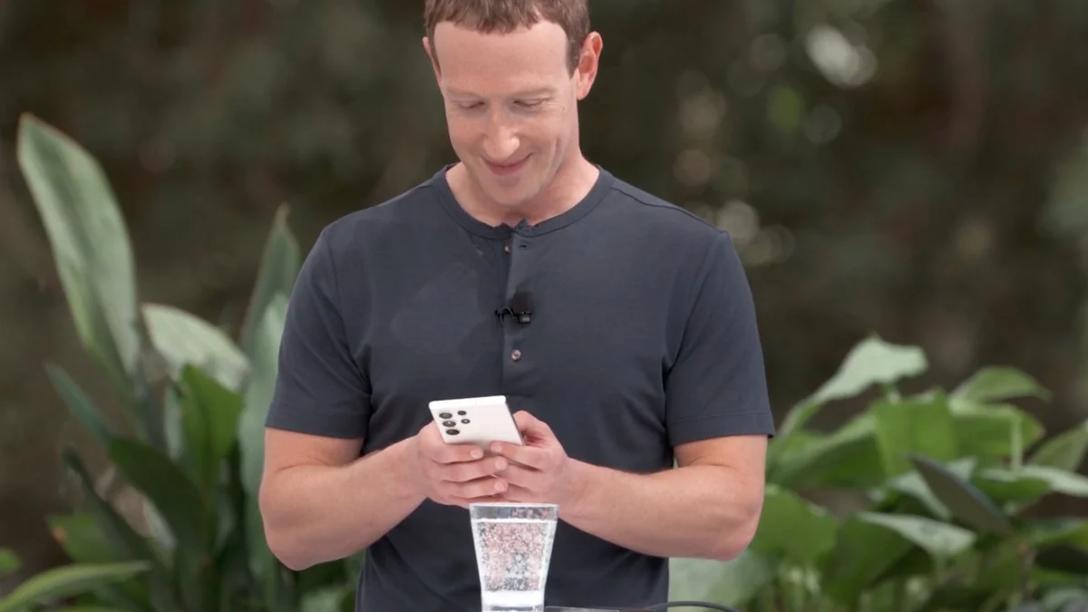 samsung-galaxy-s23-ultra-mark-zuckerberg-meta-connect-keynote-1695973087378-1695973088360553678307-1695977856493-169597785722362951808.jpg
