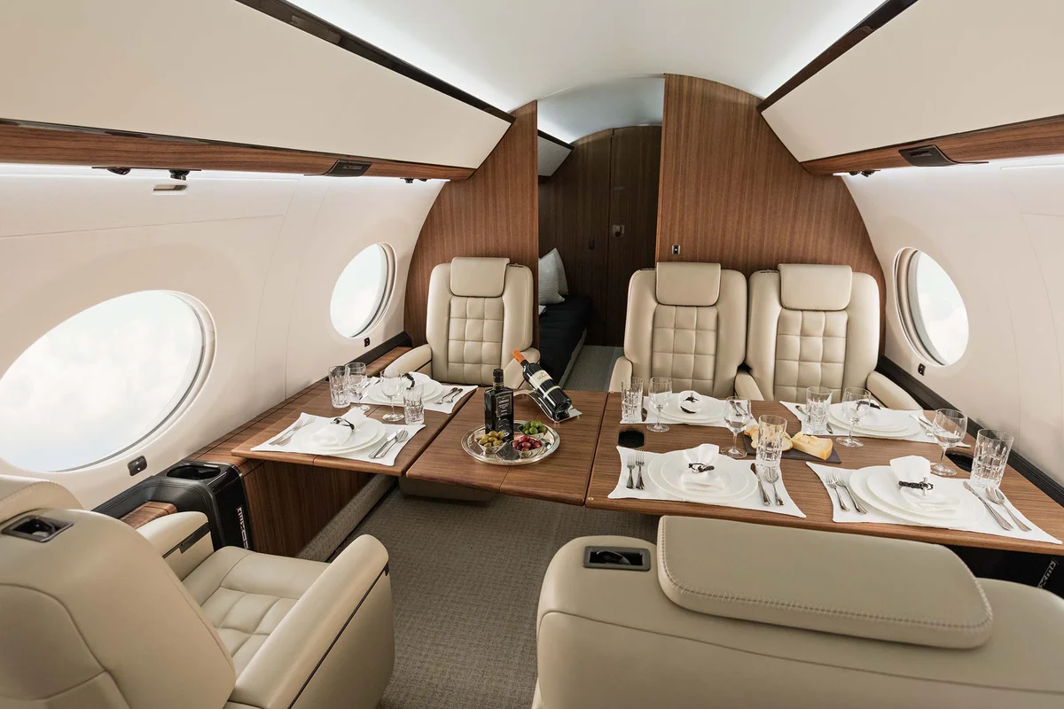 Cristiano Ronaldo tậu siêu chuyên cơ Gulfstream 650