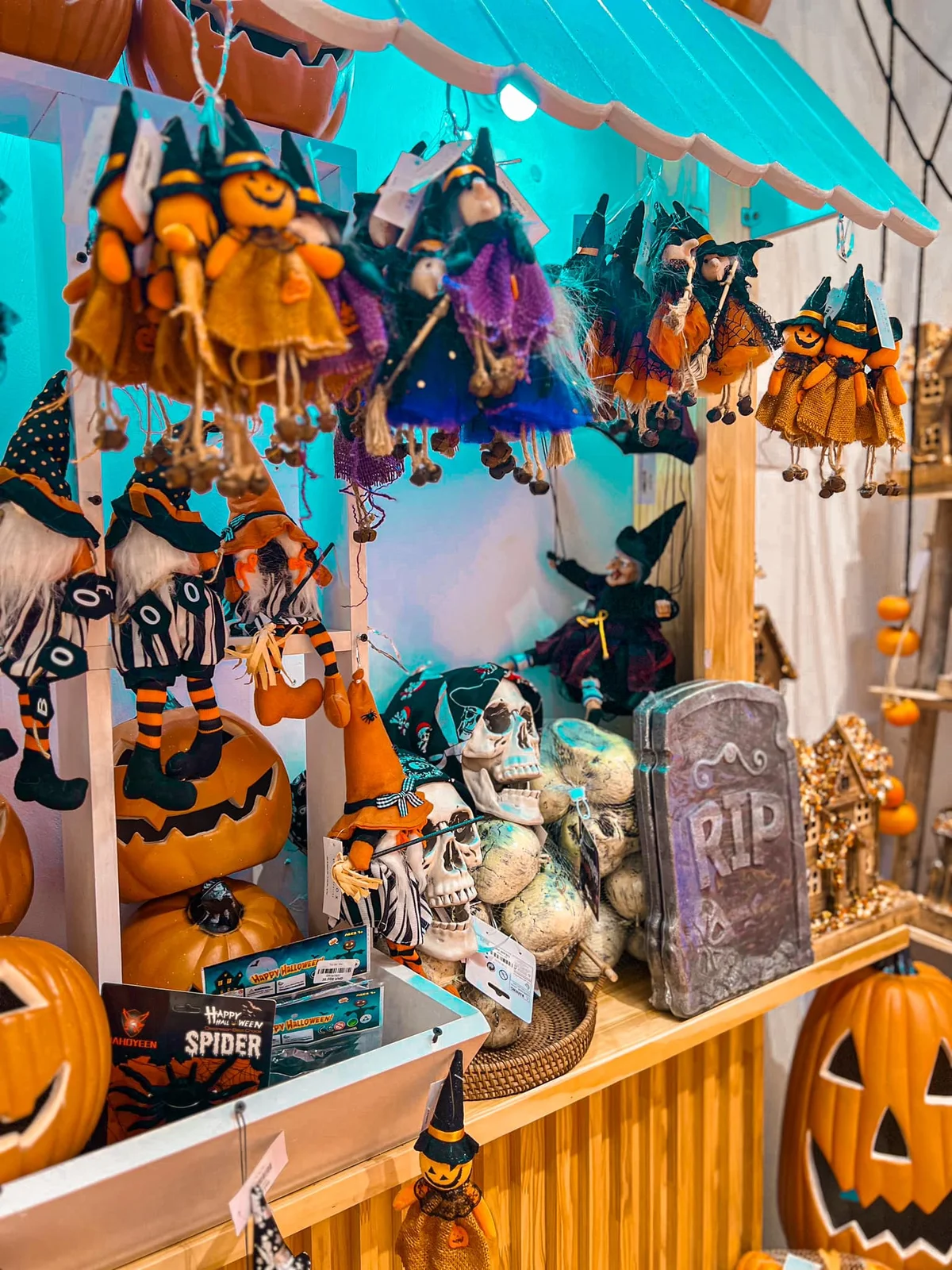 hóa trang Halloween