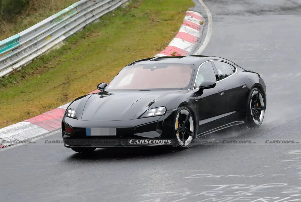Porsche Taycan 2024 