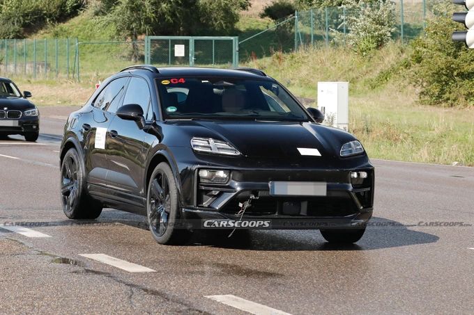 Porsche Macan EV