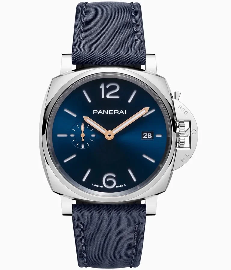 Panerai hợp tác Prada