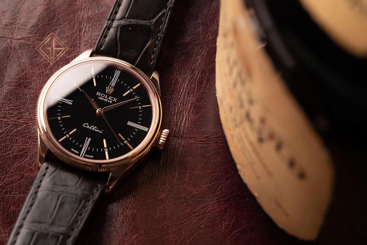 patek-nautilus-7-c9f83579-d333-49b5-93f3-f5e7bb1f3ba9.jpg?v=1563196633567