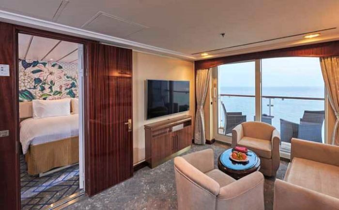 Du thuyền Resorts World One được ví như một khu nghỉ dưỡng siêu sang trên đại dương.