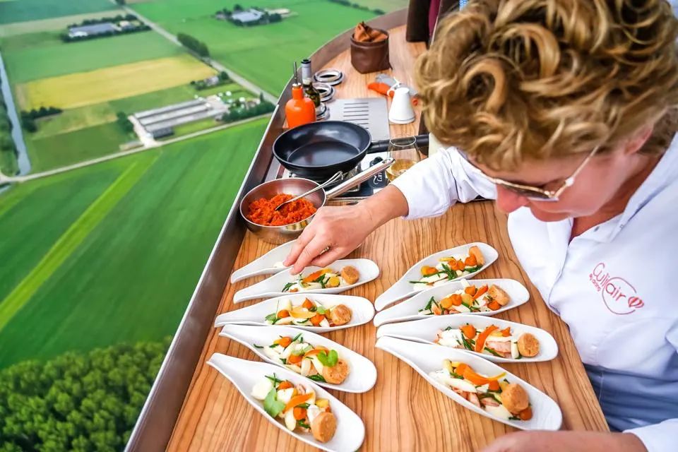 Nhà hàng khinh khí cầu đầu tiên trên thế giới