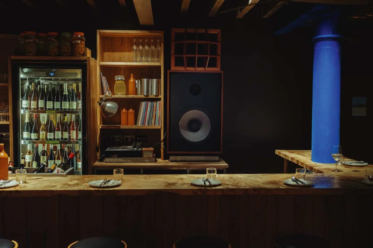 Mountain là quán bar Soho mới nhất của đầu bếp Brat Tomos Parry. Ảnh: Ben McMahon