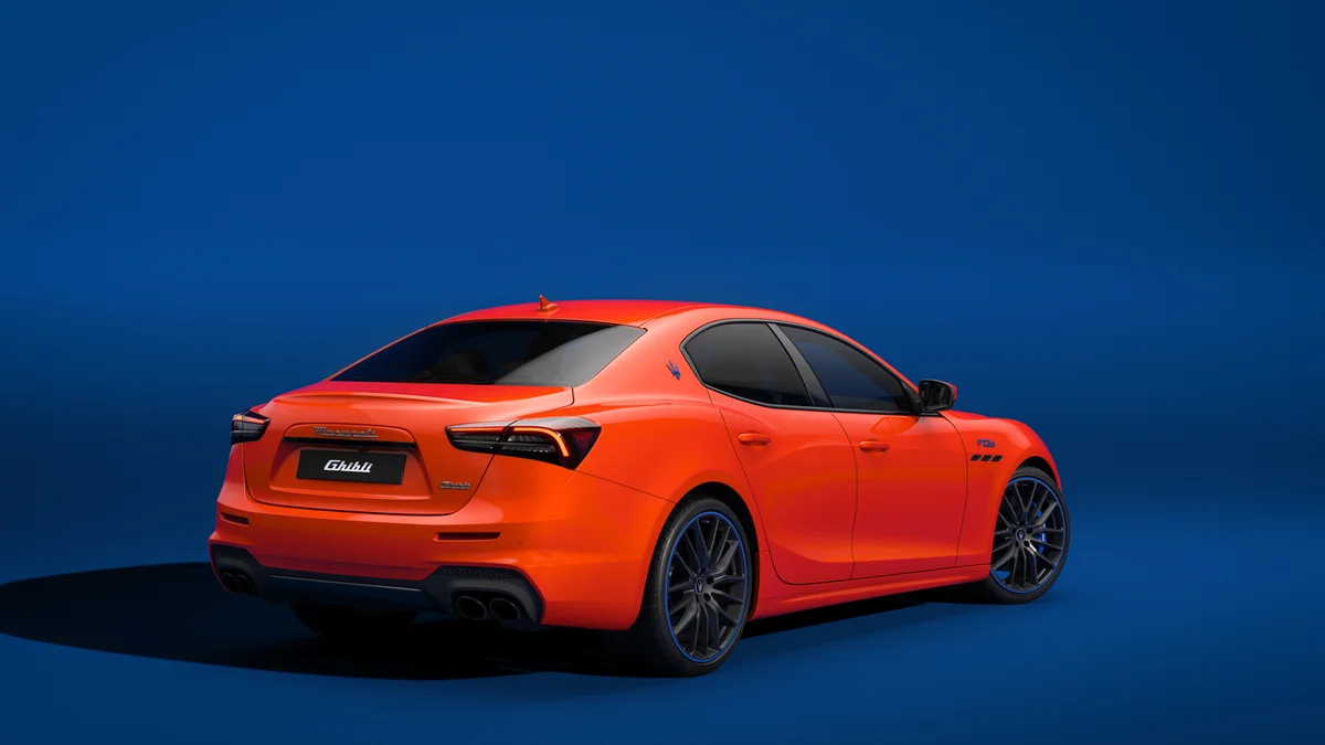 Bộ đôi hàng hiếm Maserati F Tributo Special Edition "đổ bộ" vào Việt Nam