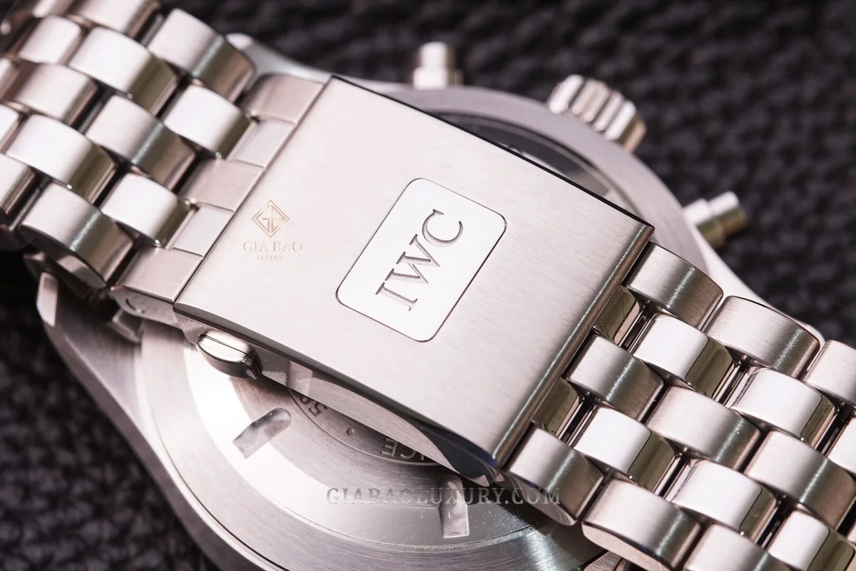 iwc-pilot-mat-xanh-16-of-19.jpg?v=1639732084111