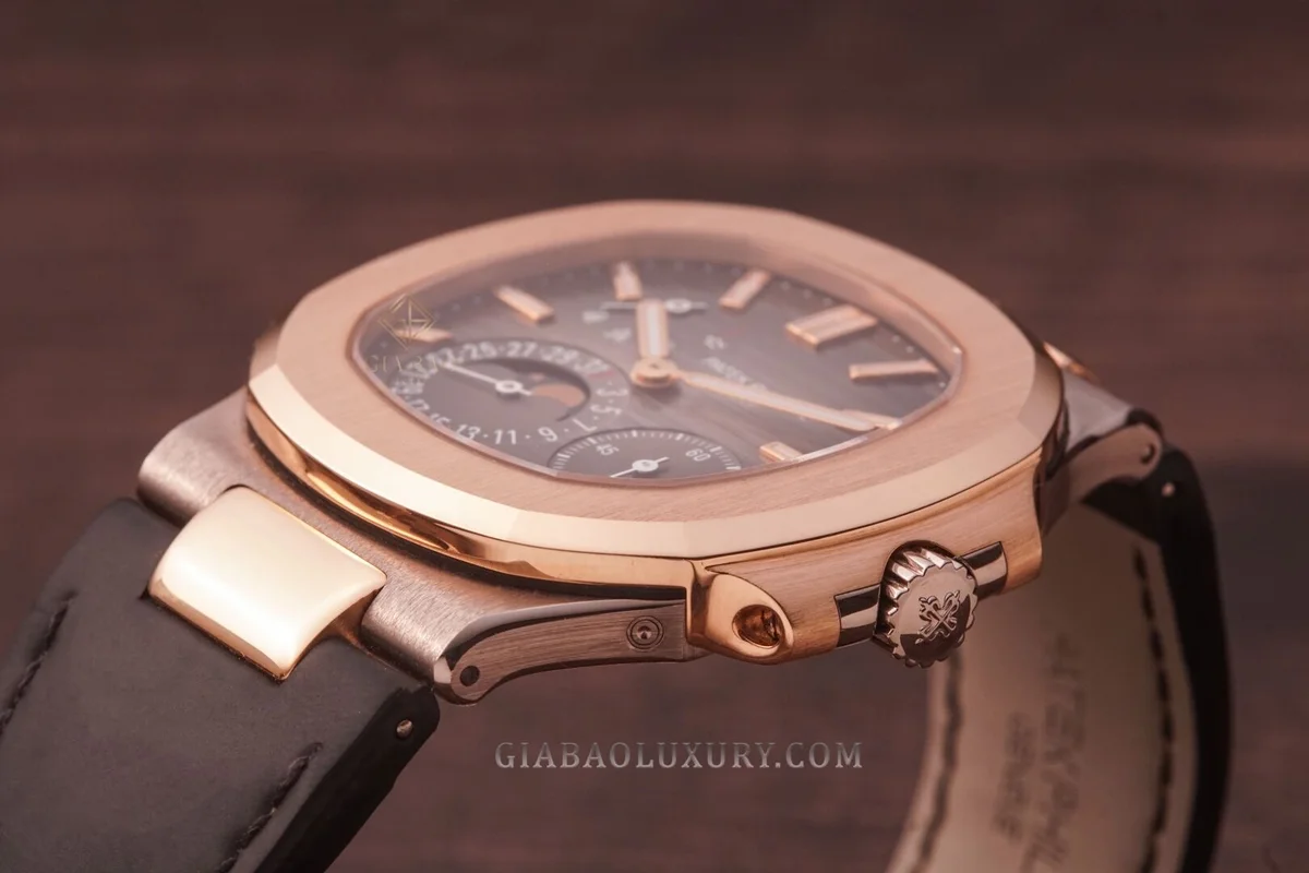 patek-5712-gr-15-of-15.jpg?v=1640140475833