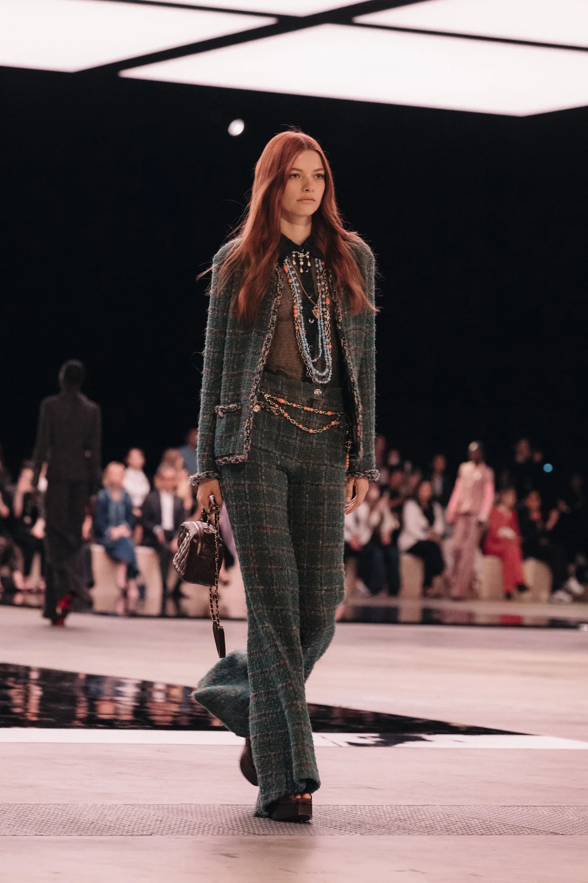 BST CHANEL Métiers d'Art
