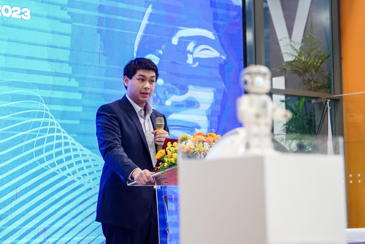 IPPG cùng Trường Đại học Văn Lang hợp tác giáo dục AI-Robotics