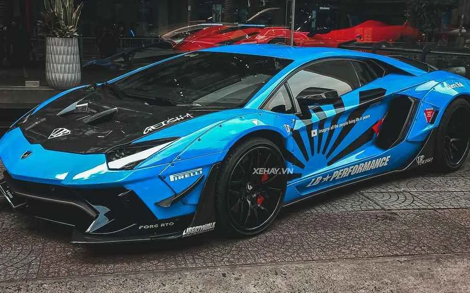 Lamborghini Aventador độ Liberty Walk độc nhất Việt Nam giá bán 20 tỷ