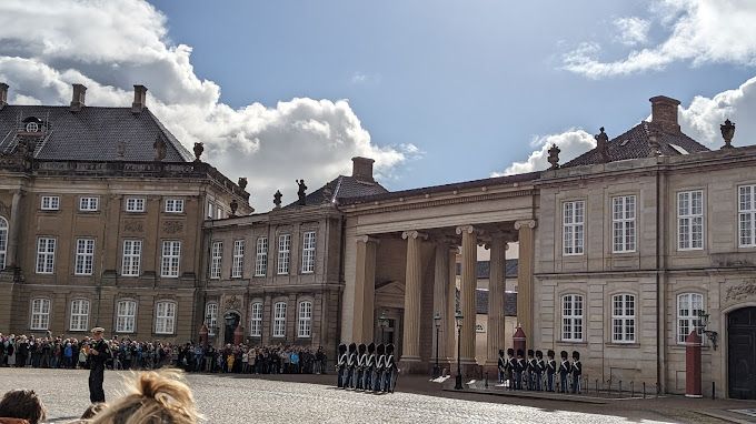 cung-dien-Amalienborg-ivivu-9