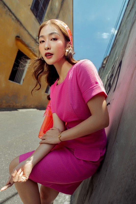 Khả Ngân cùng thời trang Elise