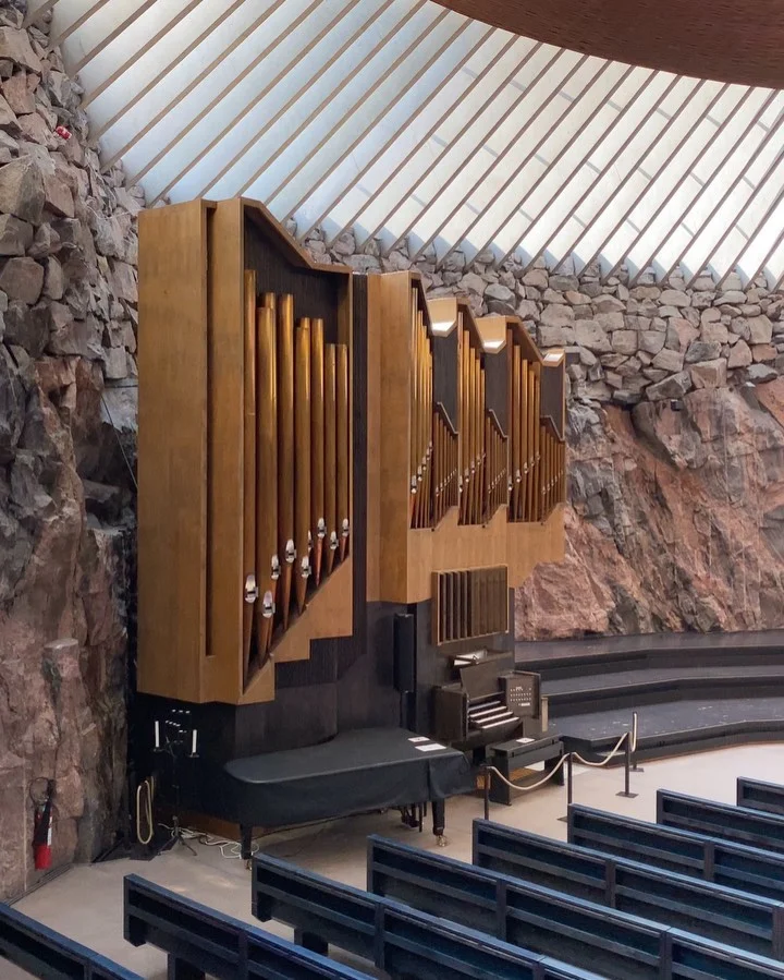 nha-tho-da-Temppeliaukio-ivivu-12