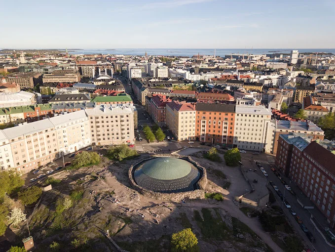 nha-tho-da-Temppeliaukio-ivivu-2