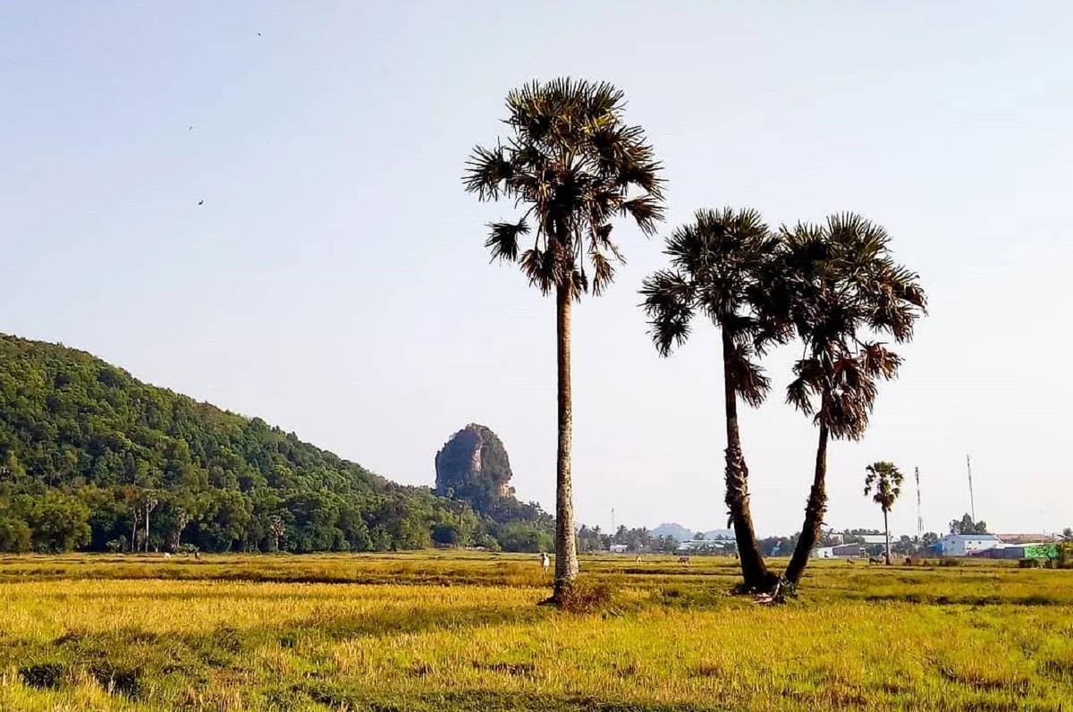 THẠCH ĐỘNG THÔN VÂN (THẮNG CẢNH THẠCH ĐỘNG)