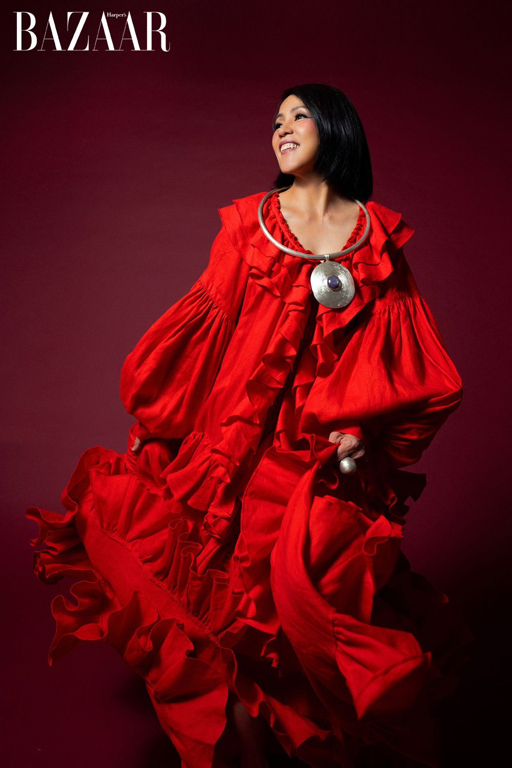 Doanh nhân Chu Hồng Anh làm giám khảo cuộc thi Thiết kế trang phục dân tộc – National Costume tại Hoa hậu Hoàn Vũ – Miss Universe Vietnam 2023