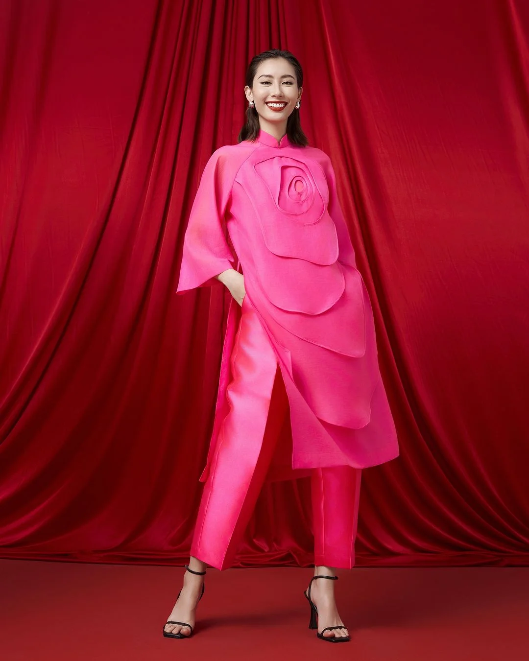 Các local brand áo dài Việt Nam: Hành trình thăng hoa qua hình bóng áo dài