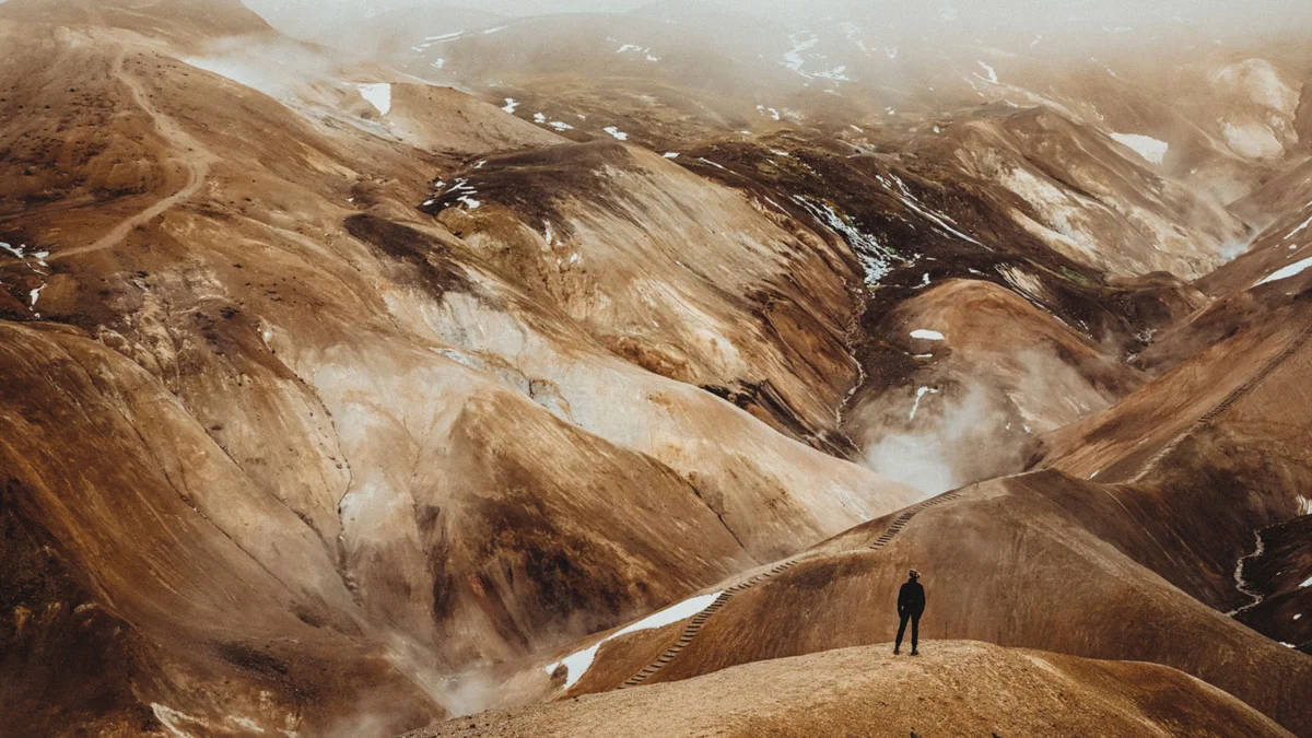 Nghỉ dưỡng cắm trại tại vùng cao nguyên sắc màu của Iceland