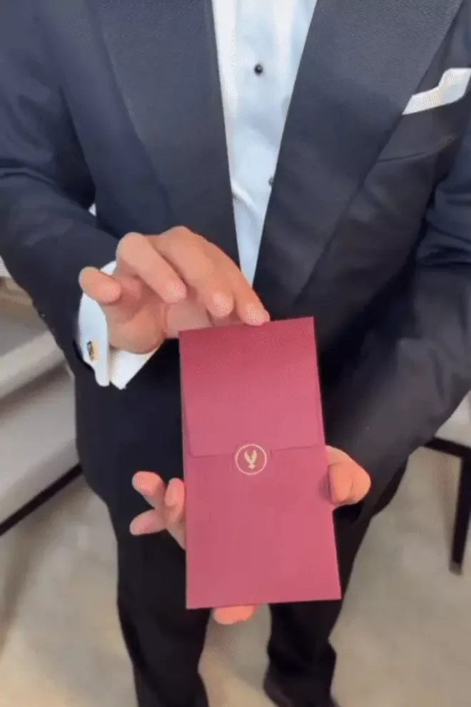 Thái Công và hộp phong bao lì xì giá 399k