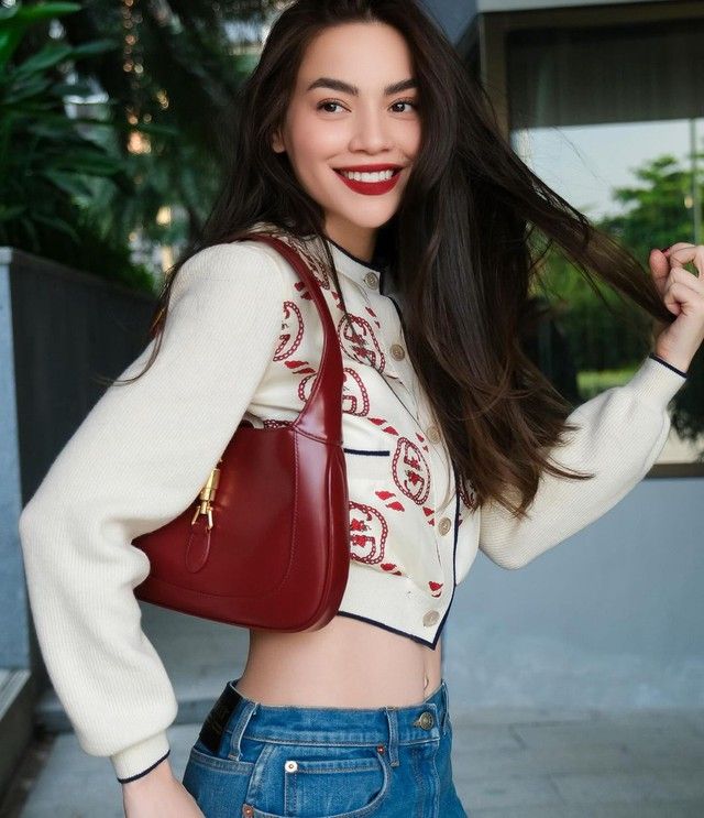 Hồ Ngọc Hà trang trí tết